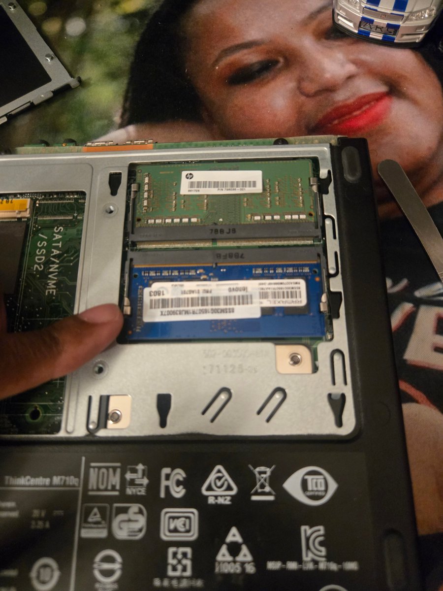 techdadteddy's tweet image. upgrading my FB marketplace desktop that is now named &quot;the little engine that could&quot; 8gb --&amp;gt; 32GB #thinkcentre #ramupgrade #memorymondays