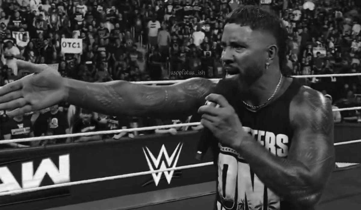 usoofatuuish's tweet photo. #jeyuso #usooo #wweraw #wwe https://t.co/yiZVGIIQb8