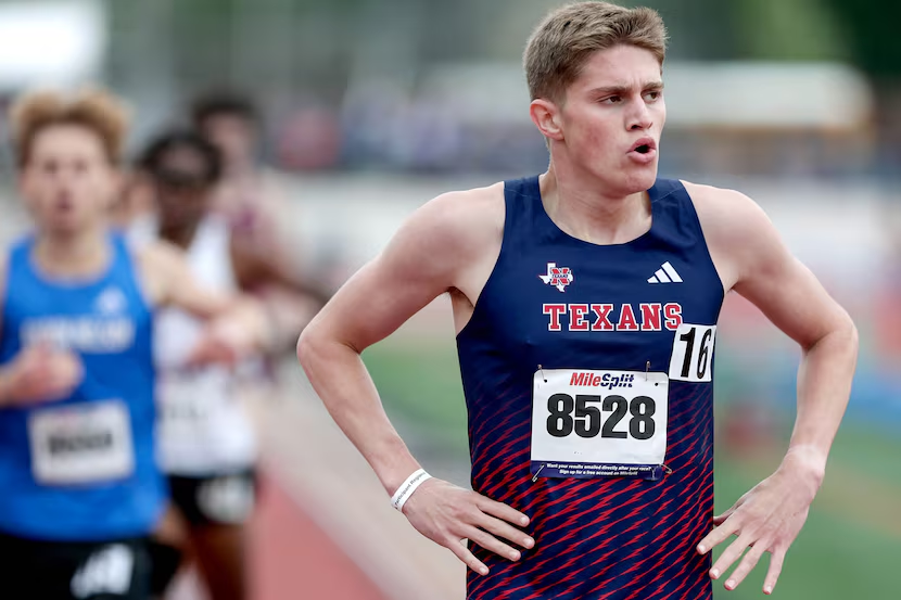 SportsDayHS (@sportsdayhs) on Twitter photo Talking with Justin Northwest star Cooper Lutkenhaus before chance at Worlds qualification🏃♂️
As he prepares to start his junior year, Lutkenhaus has a shot to make the U.S. team that will compete at the World Championships in Tokyo.⬇️<a href="/DMNGregRiddle/">Greg Riddle</a>
🔗: dallasnews.com/high-school-sp… Talking with Justin Northwest star Cooper Lutkenhaus before chance at Worlds qualification🏃♂️
As he prepares to start his junior year, Lutkenhaus has a shot to make the U.S. team that will compete at the World Championships in Tokyo.⬇️<a href="/DMNGregRiddle/">Greg Riddle</a>
🔗: dallasnews.com/high-school-sp…
