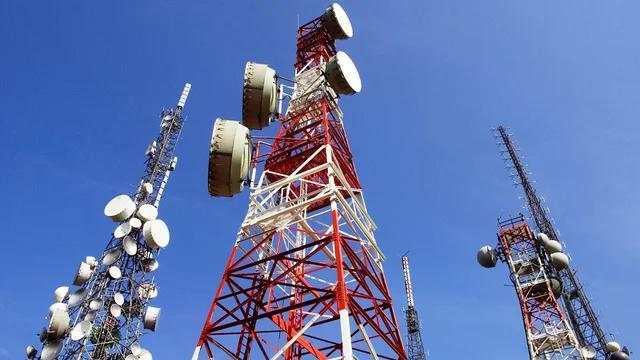 iProfesional's tweet image. Grupo Werthein busca liderar la conectividad en Brasil con fibra óptica y satélites ebx.sh/gXkkm9