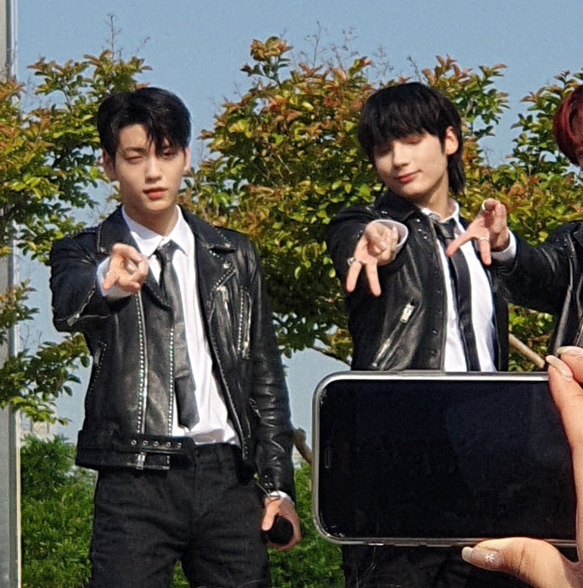 my_page_IN's tweet image. 수빈오빠혹시
이때 휴닝카이처럼 제대로못말아줘서
한맺히신건가요?
분명 이때는 개 레 전 드 테토남갸루말으셧는데
3년이지난지금,
에겐남포즈요청에 
냅다 상큼갸루피스날리신거 
넘웃궈요 ㅠㅠ