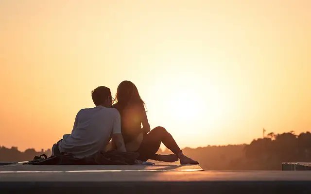 Newskarnataka's tweet image. Techie trapped in dating app honeytrap

#DatingAppScam #BengaluruCrime #HoneytrapAlert #OnlineSafety

newskarnataka.com/s/jis3jr