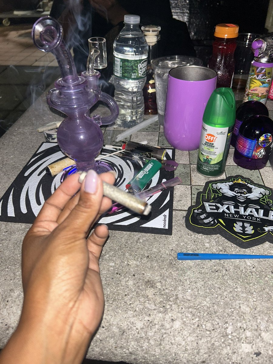 izzyshmokes's tweet image. Chillin’