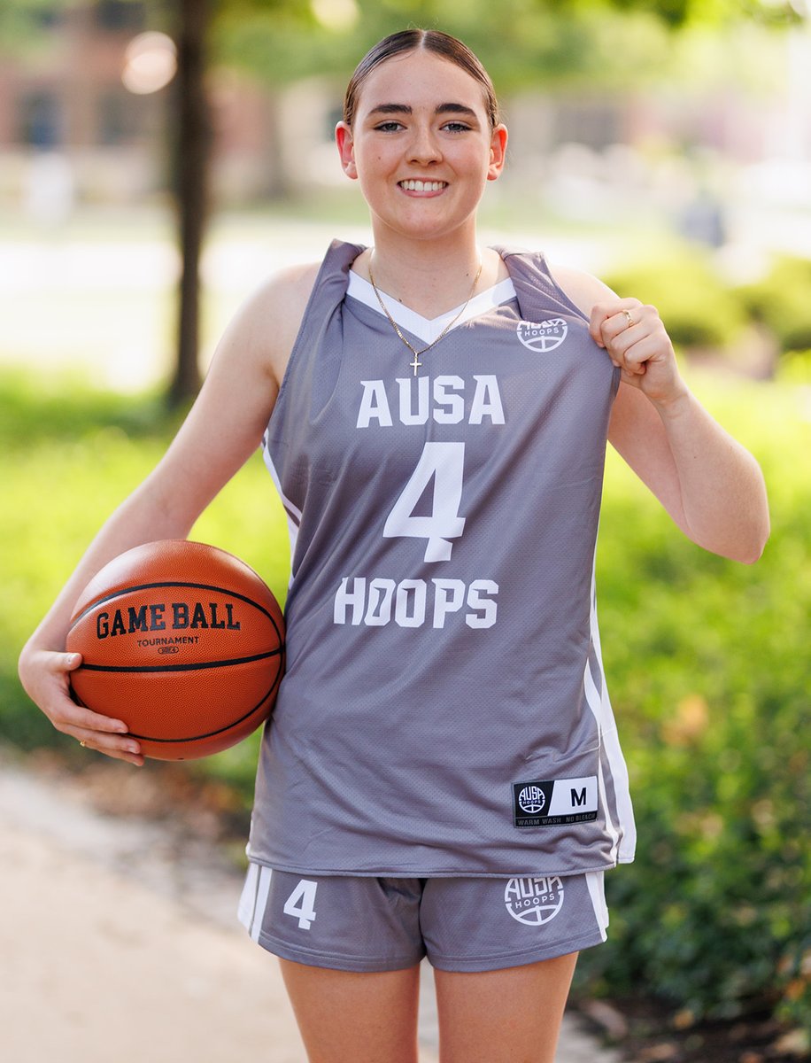 Zaylah Morris | SG | 5'8" | Class of 2026 – AUSA Australia Team Nikki
A tough-nosed lefty guard who’s willing to put her body on the line for her team. Runs the floor hard and uses her length effectively on both ends. Disruptive on defense and active in transition. When her feet