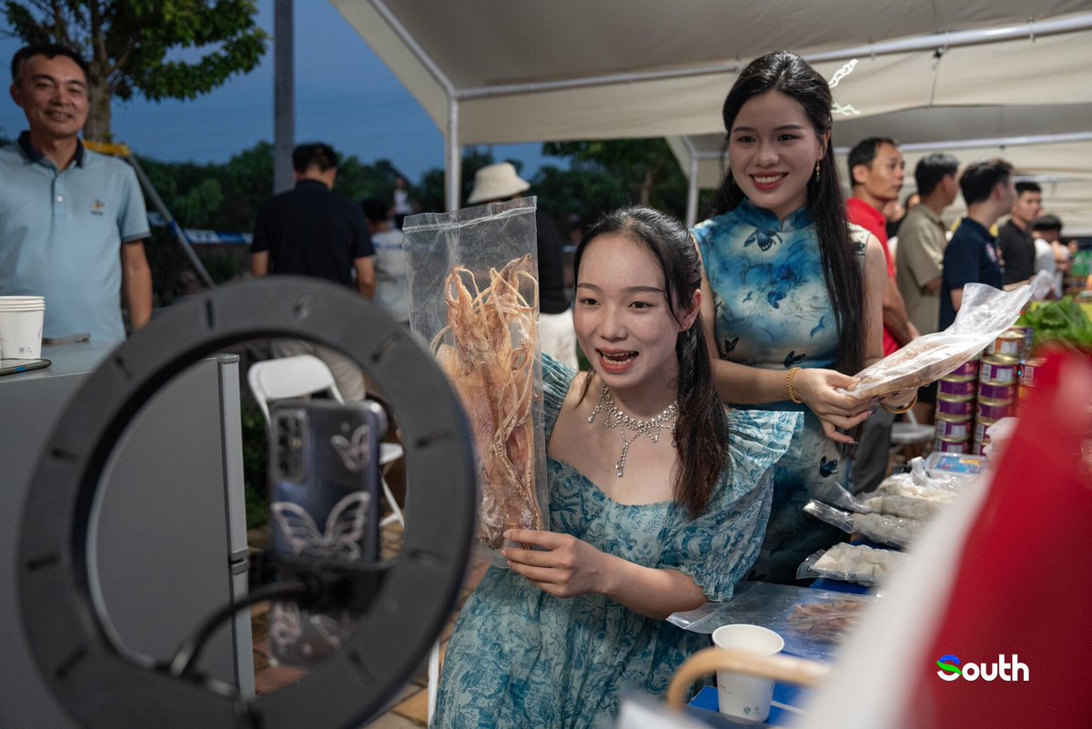 thisisGBA's tweet image. #Guangdong | 🏀🌿 Slam Dunk Meets Local Flavors! The #Maoming Dianbai Basketball League is HERE! 🎉
🔥 Game ON! 24 teams, 16 days of hoops action—but wait till you see the real MVP: Dianbai’s agricultural treasures! 🍌🦐
✨ Opening Ceremony Highlights:…