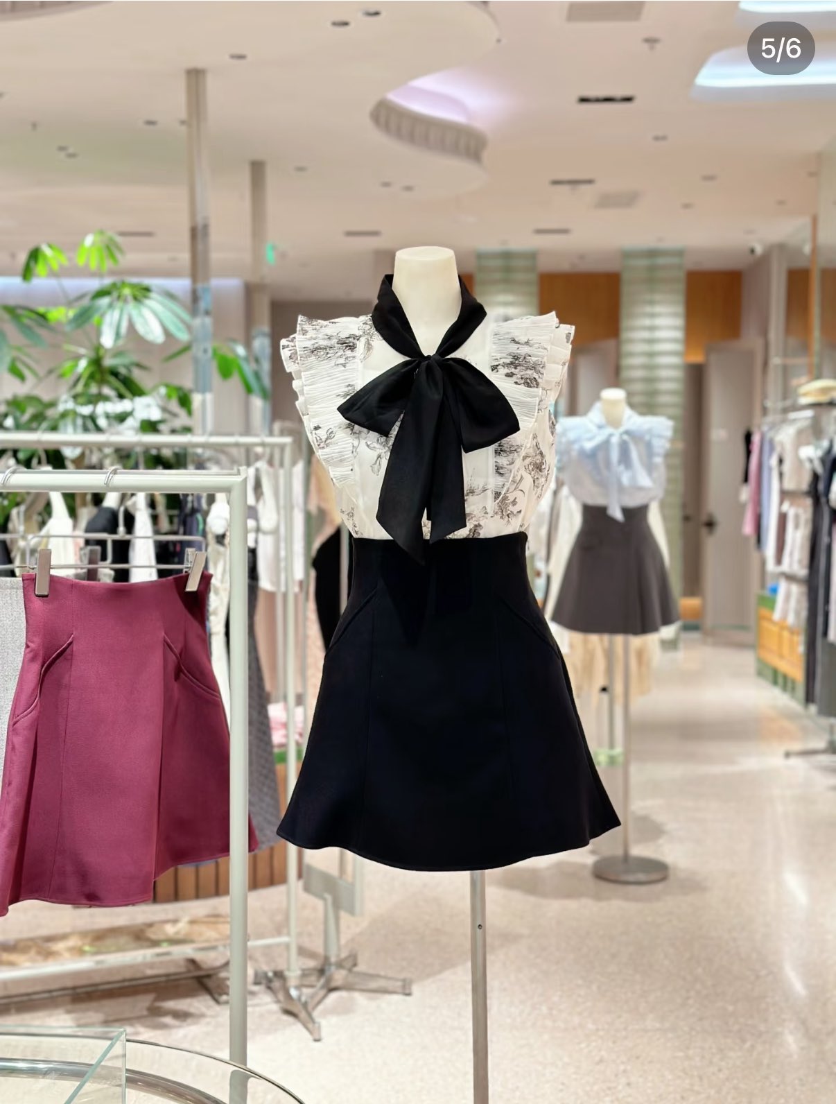 【白で秋の装いを軽やかに♡】CHANEL 25AW スカート Unveil the New You 新しい自分を解き放つ瞬間がここに