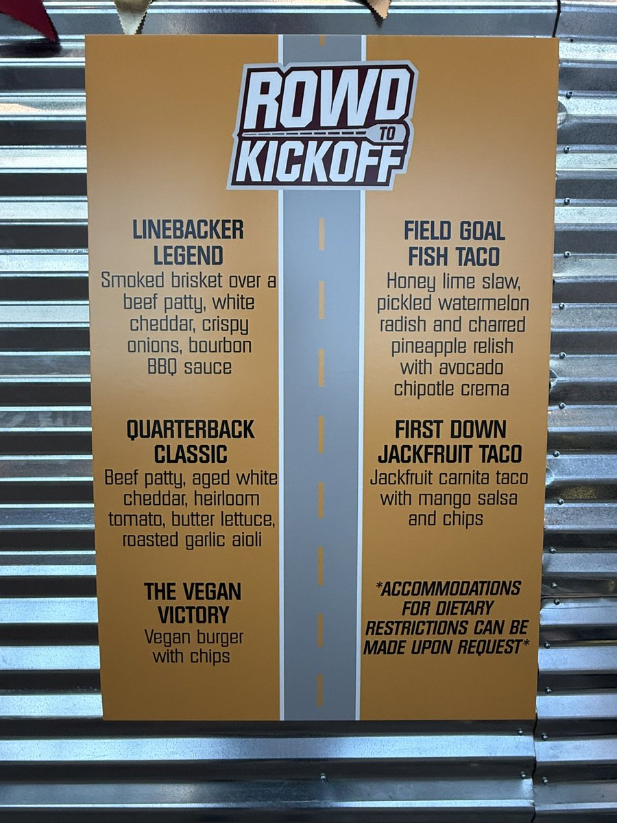 Kicking  off the first day of <a href="/GopherFootball/">Minnesota Football</a> practice with the <a href="/UofMGGF/">Golden Gopher Fund</a> Elite Fund event “Rowd to Kickoff”