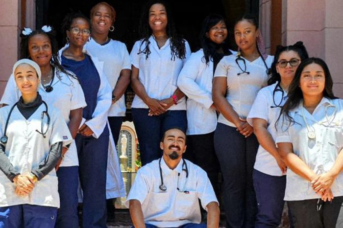 Agencia Cubana de Noticias (@acn_cuba) on Twitter photo 🇺🇸Jóvenes de Estados Unidos se gradúan de Medicina en la <a href="/elam_oficial/">Escuela Latinoamericana de Medicina</a> 🇨🇺, informó el <a href="/CubaMINREX/">Cancillería de Cuba</a>.
⚕ La ELAM celebra la diferencia y cultiva la solidaridad.
#CubaPorLaVida
➡️ Más 🔗acn.cu/salud/jovenes-… 🇺🇸Jóvenes de Estados Unidos se gradúan de Medicina en la <a href="/elam_oficial/">Escuela Latinoamericana de Medicina</a> 🇨🇺, informó el <a href="/CubaMINREX/">Cancillería de Cuba</a>.
⚕ La ELAM celebra la diferencia y cultiva la solidaridad.
#CubaPorLaVida
➡️ Más 🔗acn.cu/salud/jovenes-…