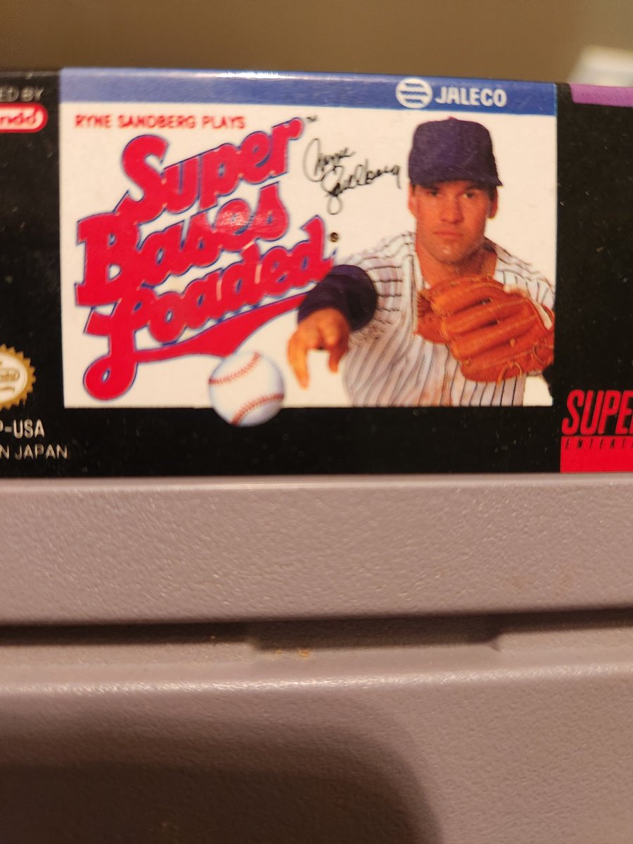 myermania's tweet image. RIP Ryne "Ryno" Sandberg. You all know I'm Cardinals and White Sox all the way, but every kid my age thought Ryno was awesome. And probably played a ton of Bases Loaded on their Nintendo #RIPRyneSandberg