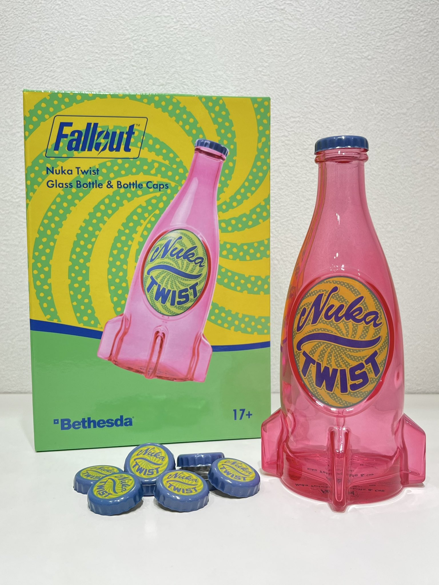 新品未開封【Fallout】ヌカグレープ　グラスボトル＆キャップ　ヌカコーラ瓶 新品未開封【Fallout】ヌカグレープ グラスボトル＆キャップ