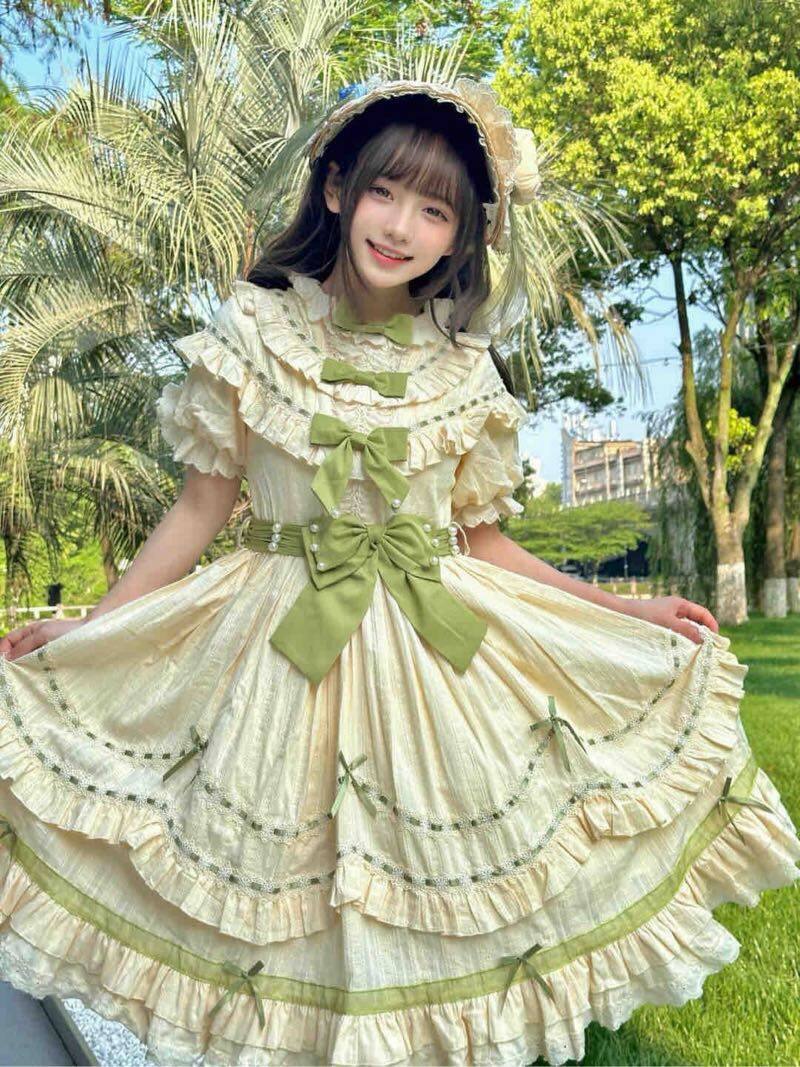 tarecosazz's tweet photo. #佛山🎀 07年の神様级LO娘
👑 173cm｜天然D·次元突破型萌物

✨ 甜度爆表
▫️🎤 声线自帶「草莓棉花糖粒子特效」
▫️👗 每一帧都是B站舞蹈区镇站之宝
▫️🎀 锁骨能完美复刻经典LO裙领口曲线

☕️ 乖巧模式 → 连呼吸都符合少女漫画分镜
💃 元气模式 → 裙摆飘动角度=宅舞教学范本 https://t.co/JOqLNzCj7C
