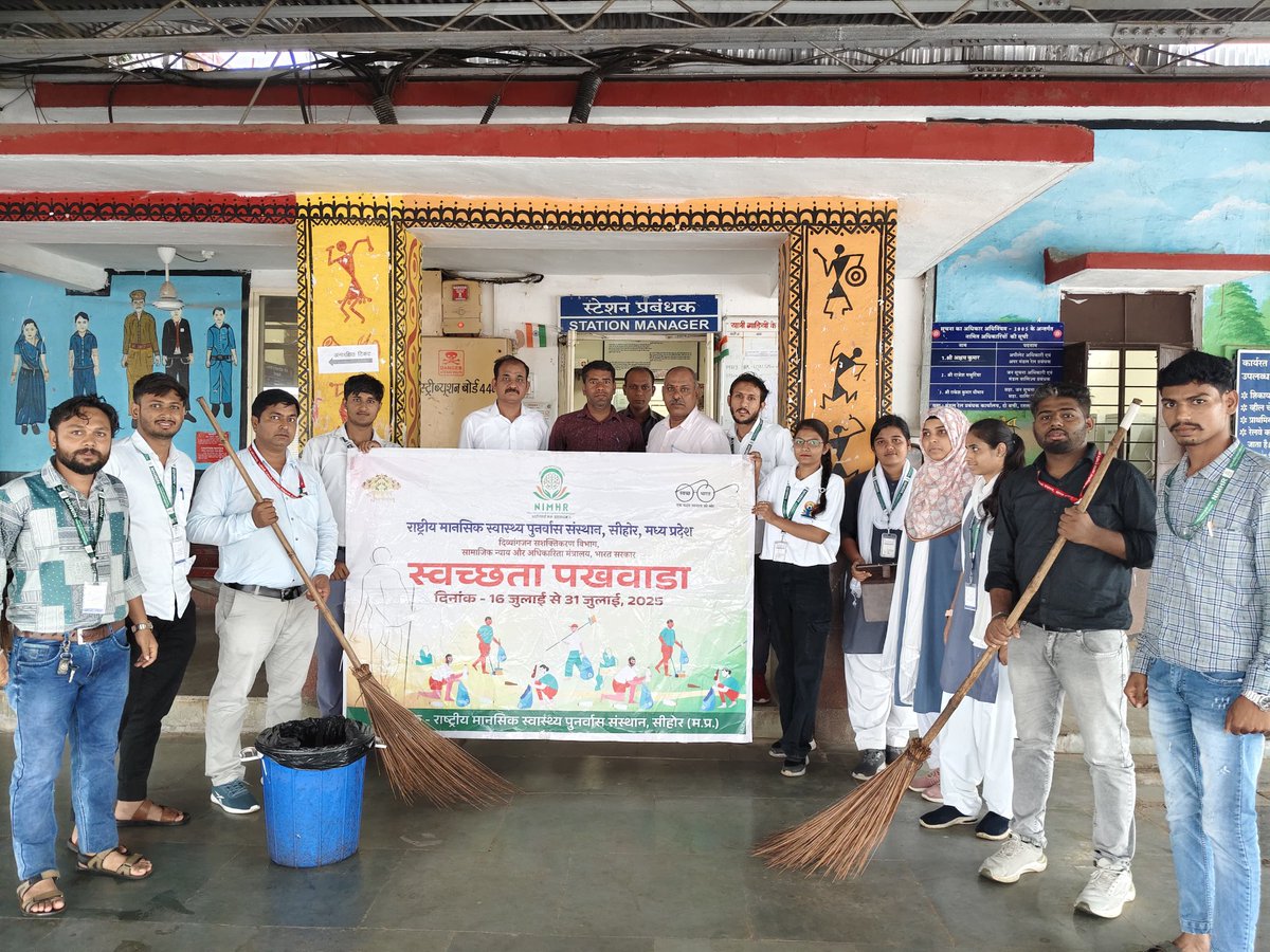 The Swachhta Pakhwada Camp by NIMHR Sehore  was conducted on 24.07.2025 at Railway Station Sehore . 

This initiative promoted cleanliness mental health awareness and social responsibility.

<a href="/MSJEGOI/">Ministry of Social Justice & Empowerment, GOI</a>
@Socialpwds
 #NIMHR  #SwachhBharat 
#CommunityOutreach