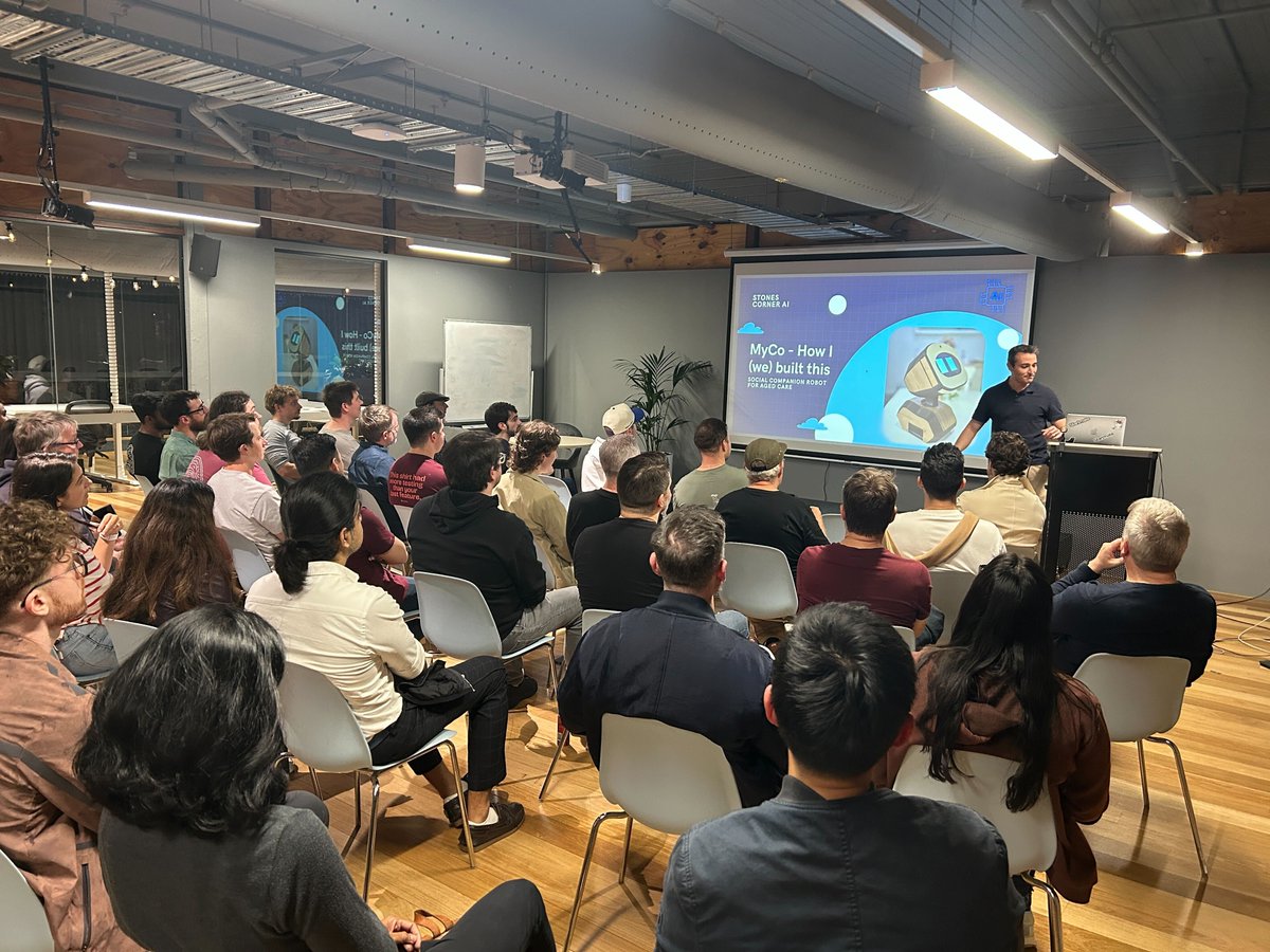 startmate's tweet image. And weβre off π§¨π₯ Brisbane lit the fuse - @batkomichael's AI Roadshow is LIVE.
QLD showed up π₯
No panels. No fluff. Just builders showing how theyβre using AI to build + scale.
(Plus a cheeky 5k πββοΈ)
Next stop β© Adelaide: loom.ly/bYUAuAU