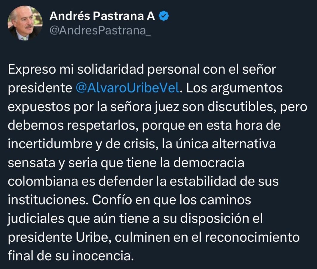 EltrinoCo's tweet image. #POLÍTICA | ¡Pastrana defendiendo lo indefendible! Mientras la justicia declara CULPABLE a Álvaro Uribe, él sale a hablar de “reconocimiento final de su inocencia”.
¿Sensatez y seriedad? La verdadera estabilidad de las instituciones se logra cuando quienes abusaron del poder…