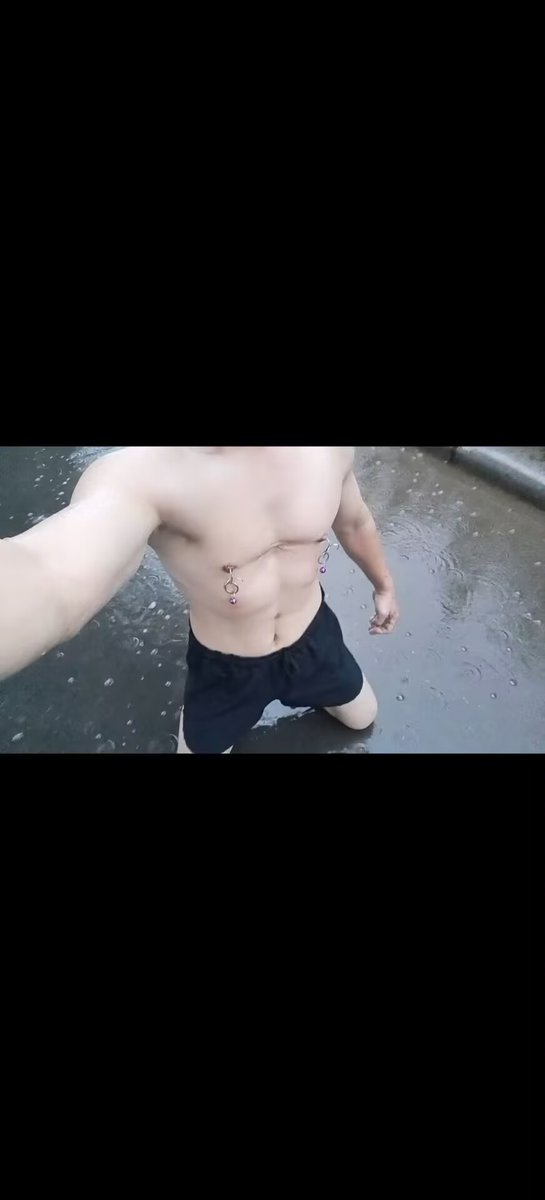 雨中一跪