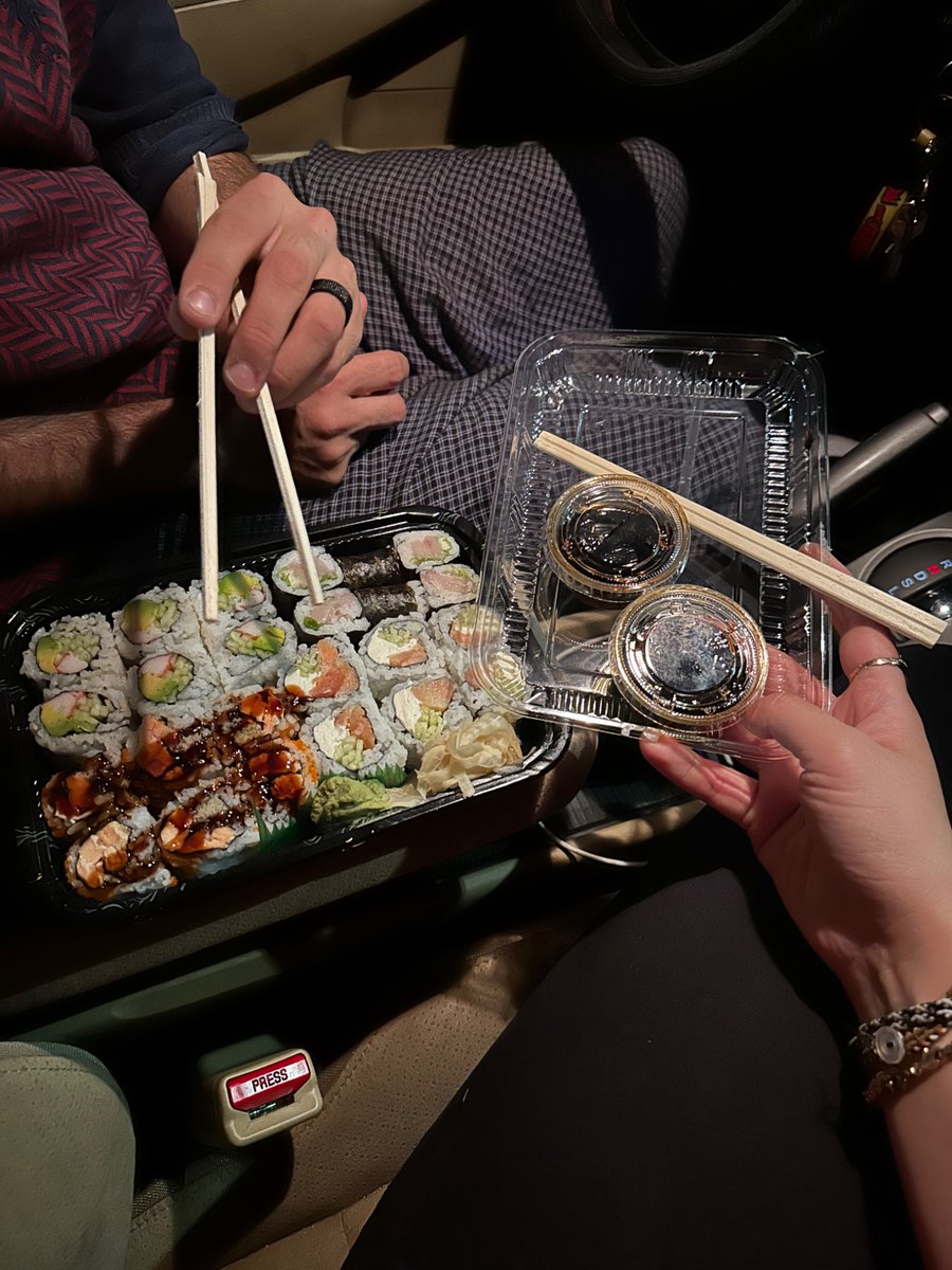 Onlar twit atar biz yapariz 🍱 
#SushiDate