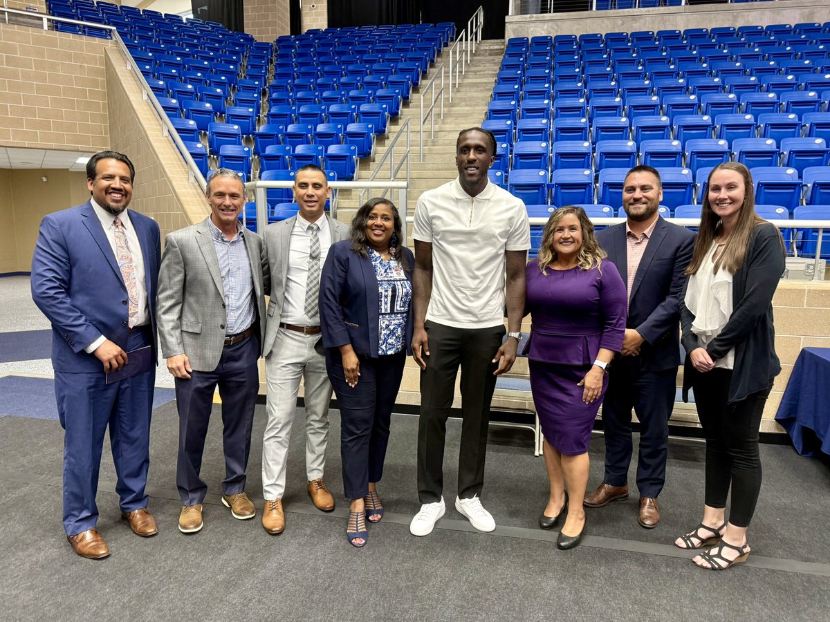 It was a special night celebrating the inaugural NISD Hall of Honor class of 2025. Congrats to the entire group, especially  Warren High School’s own, <a href="/taureanprince/">TP</a> !! #Fighton
