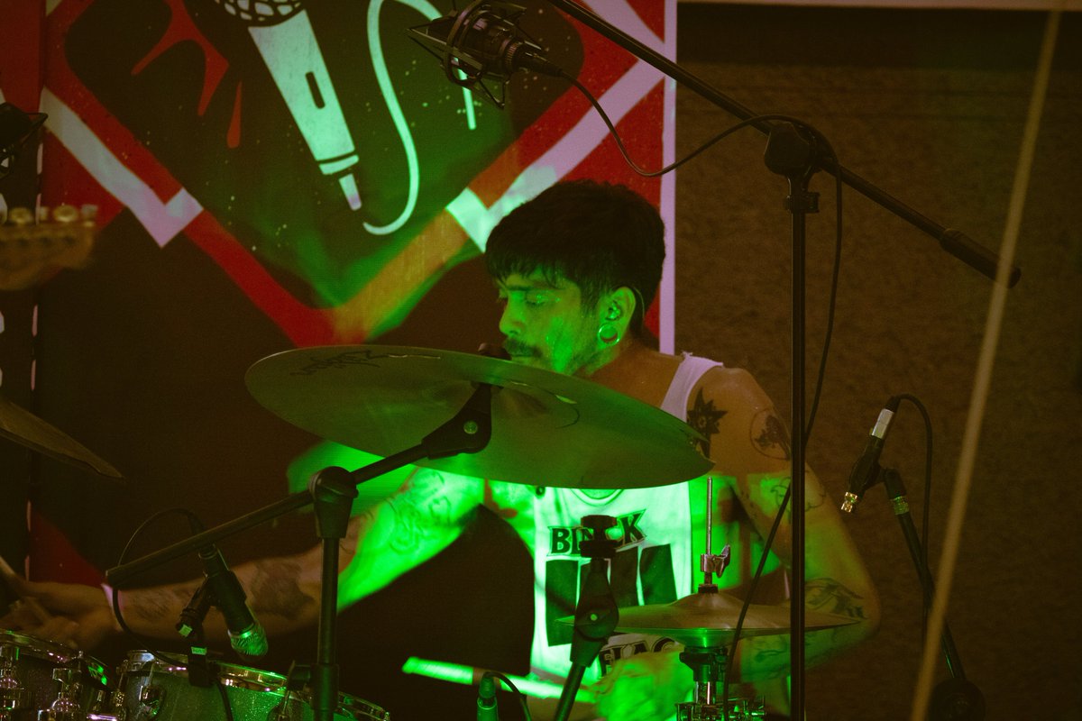 Todo Indie Rock tweet media