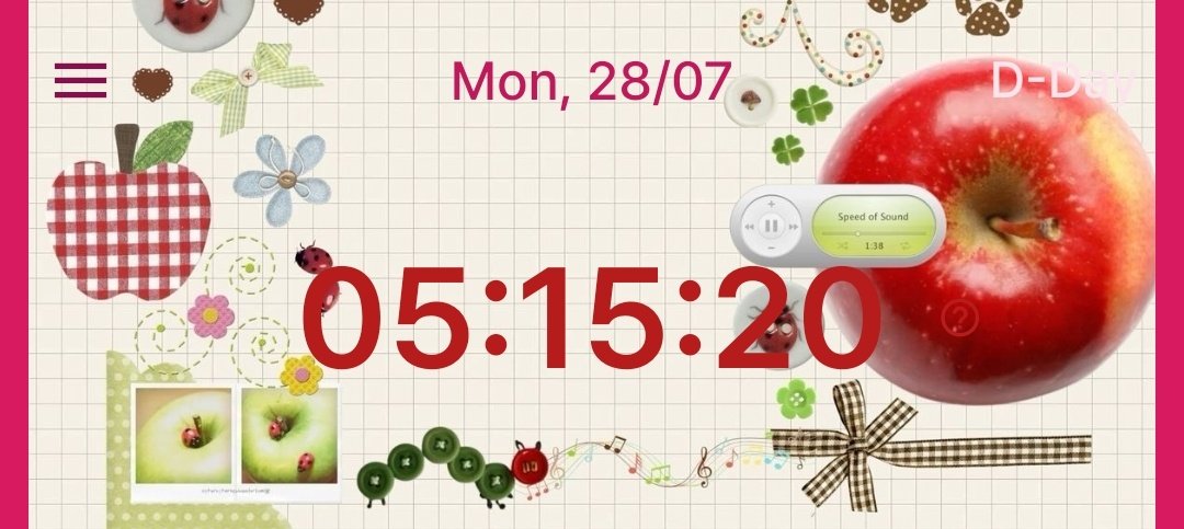 btrinthedark's tweet image. 28/7: forgot to log yesterday mb but i left sch early to lock in at a cafe and my friend joined me for a bit !! finished a math paper and some more of my essay