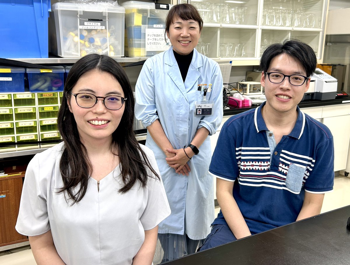 🌱バイオ科に卒業生が遊びに来てくれました✨
卒業してからもう○年⁉️
懐かしい笑顔に、元気をもらいました〜🤗💕

#バイオテクノロジー科　#卒業生　#懐かしの再会