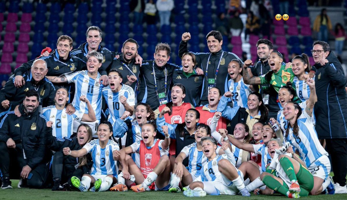 Mi selección 

Es el camino, a levantarse y a seguir solo como ustedes saben 

Gracias <a href="/Argentina/">🇦🇷 Selección Argentina ⭐⭐⭐</a> 🩵🤍