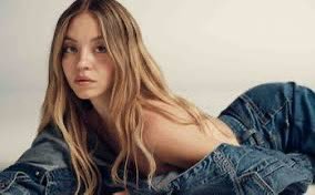 I love the new Sydney Sweeney ads for American Eagle. 
Normal hot girls are BACK! 

Not porn
Not trans
Not gay
Not obese to make a point 
Not wearing a headscarf to be inclusive
Not political

Just a hot girl in jeans. 

The world is healing…