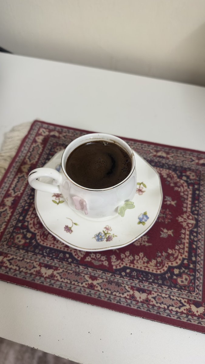ابطيت عني لا رسايل ولا تسأل وأنا كل يوم في انتظار وصالك ….