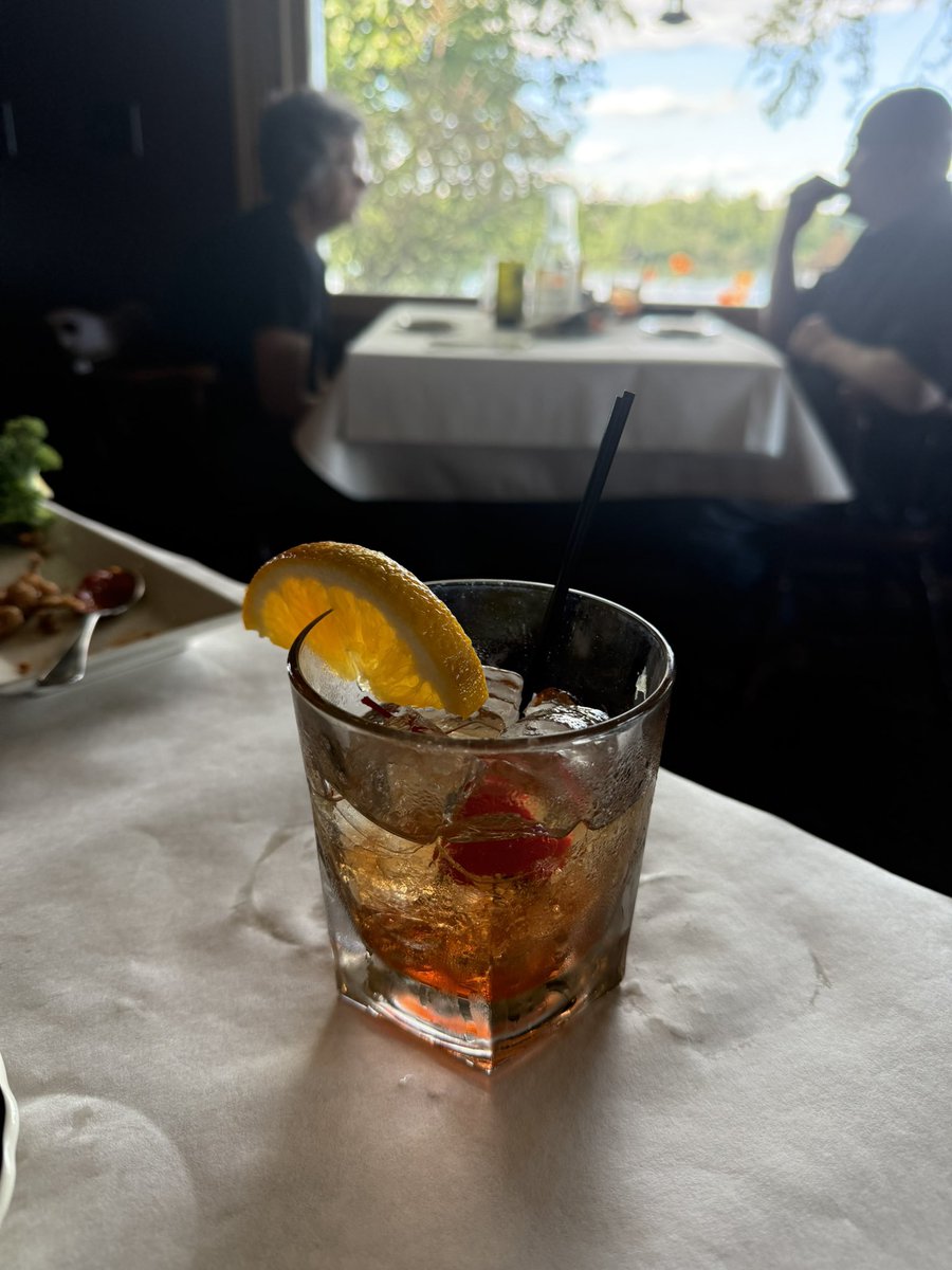 billberrienwi's tweet image. Latest stop in Bill’s Old Fashioned Governor Tour, sampling Brandy Old Fashioneds as I campaign throughout Wisconsin. Had this beauty at Pinewood Supper Club in Mosinee in Marathon County (order the crab cakes!). Reply with your favorite Brandy Old Fashioned spot!