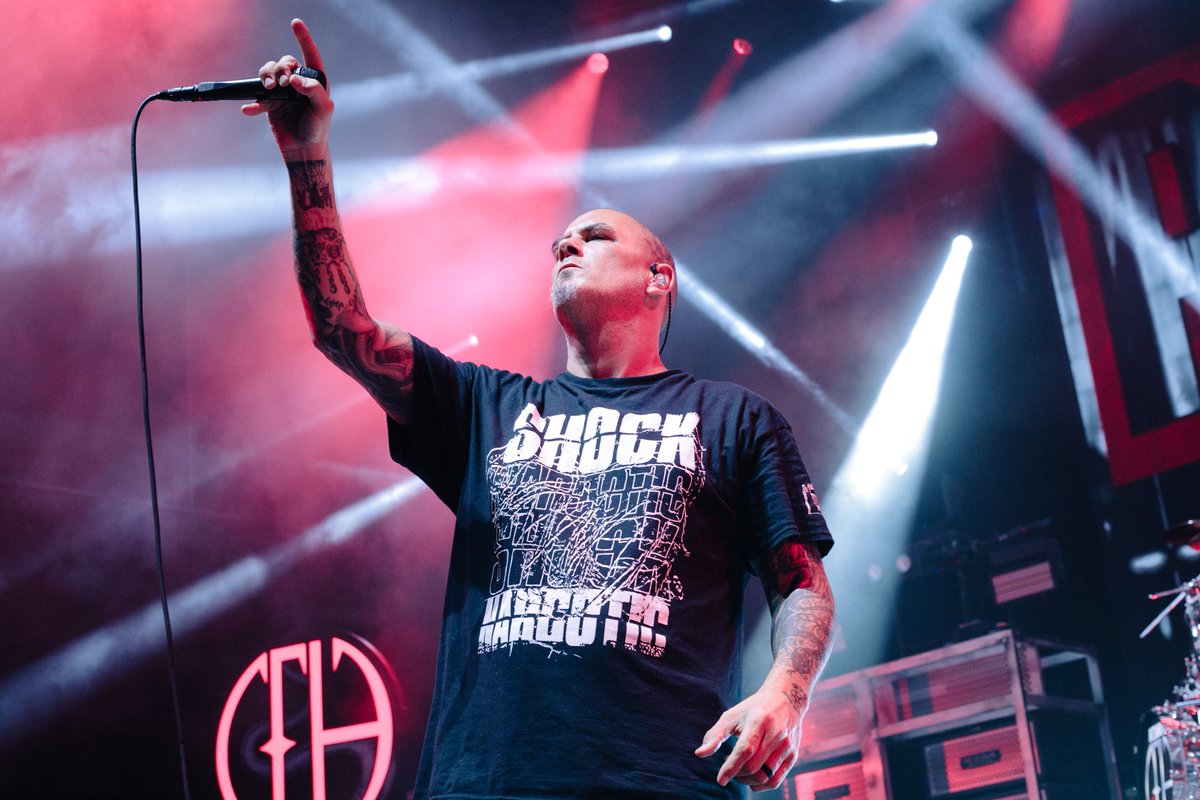 HowWeAreupdates's tweet image. Photos from @Pantera with @AmonAmarthBand and Shock Narcotic at @JBTConcerts in Wantagh, NY on July 26th, are up now!

tinyurl.com/2jxcssc7

📷: @TheAndyJimenez