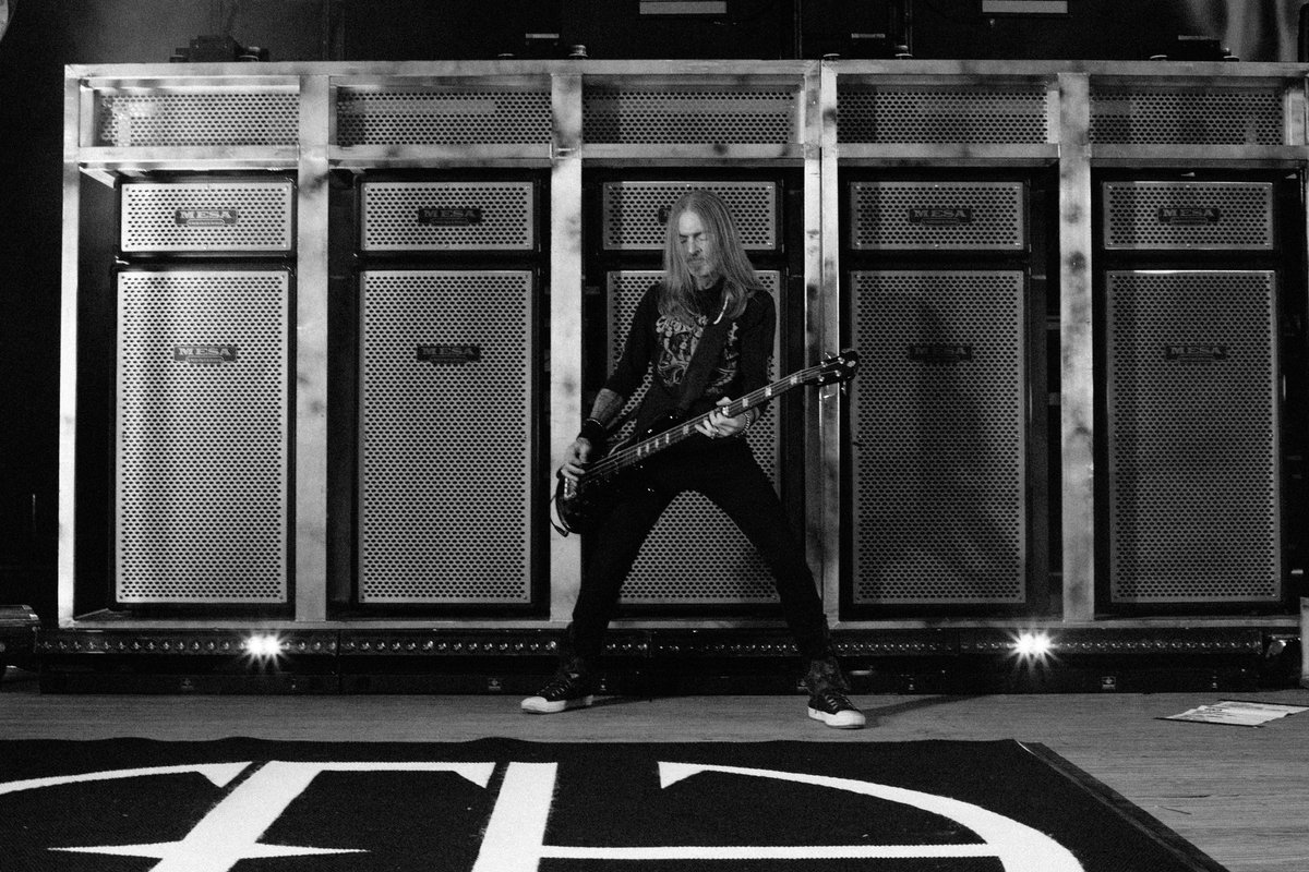 HowWeAreupdates's tweet image. Photos from @Pantera with @AmonAmarthBand and Shock Narcotic at @JBTConcerts in Wantagh, NY on July 26th, are up now!

tinyurl.com/2jxcssc7

📷: @TheAndyJimenez