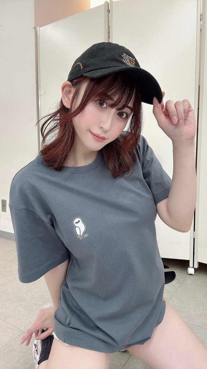 🪐Vaxee LifeStyle ✖️Lil Dora🪐

Vaxee LifeStyle様からLilDoraちゃんのタトゥーがデザインされたTシャツをいただきました🙌軽いしシンプルでめっちゃ着やすい！！！どらちゃんコラボおめでとう〜っっ🥳

#PR #VAXEE #VAXEExDora