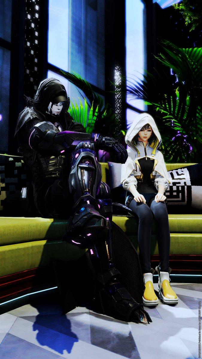 Terra_FF14's tweet image. 이때 후드쓰고 같이 앉으니까 약간 희등때의 도망자처럼 보여서 좋았음. 스펜의 호위기사