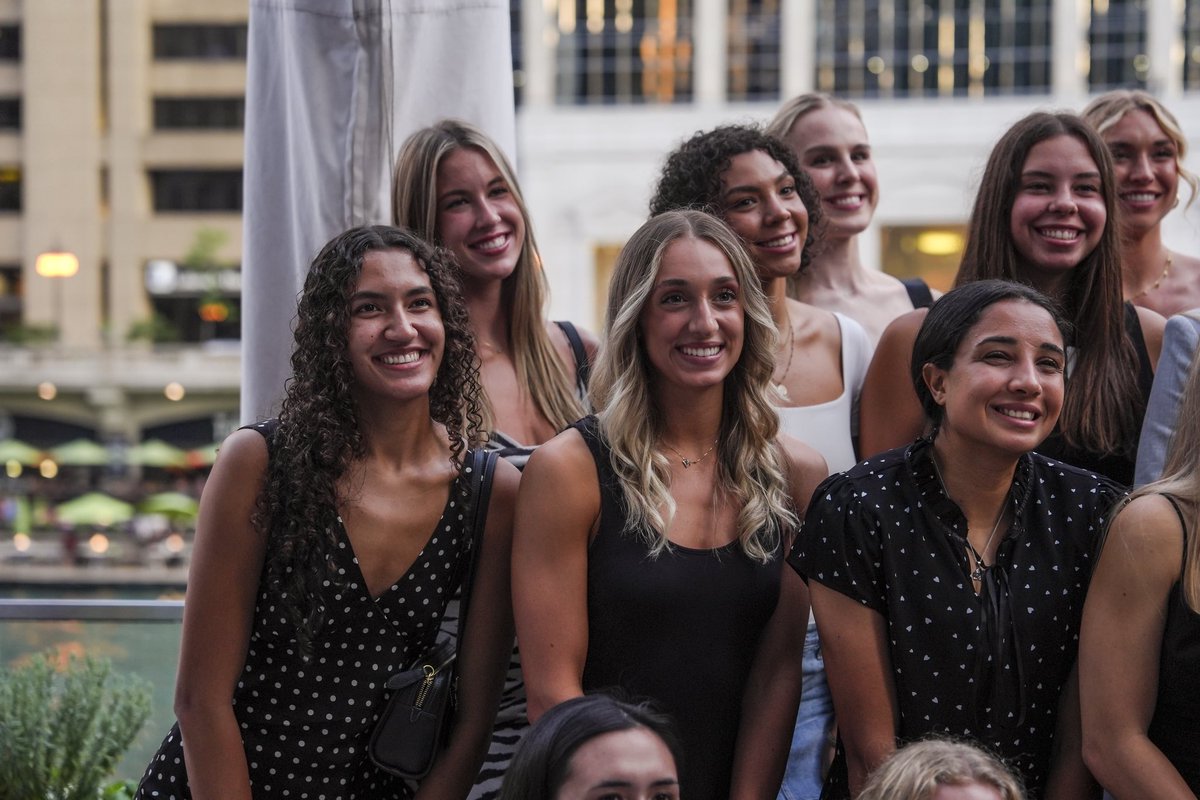 Purdue Volleyball (@purduevb) on Twitter photo Wrapped up the night in style. 🌆
#B1GFirstServe x <a href="/B1GVolleyball/">Big Ten Volleyball</a> Wrapped up the night in style. 🌆
#B1GFirstServe x <a href="/B1GVolleyball/">Big Ten Volleyball</a>