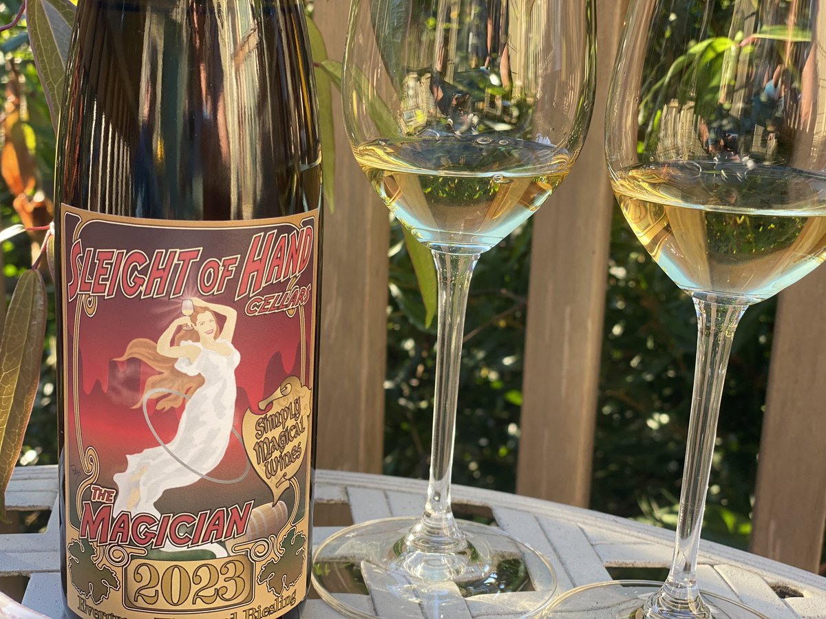 Happy Monday! #wawine