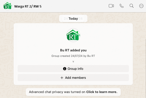 Dimasukin ke group WA RW sama Bu RT. Isinya emak2 PKK semua... 😅