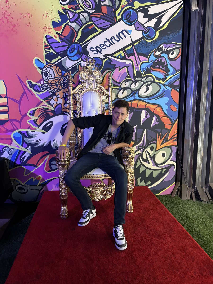 AweDam - UEFN/Fortnite Creative (@theawedam) on Twitter photo I need more FORTNITE shirts. I need more FORTNITE shirts.