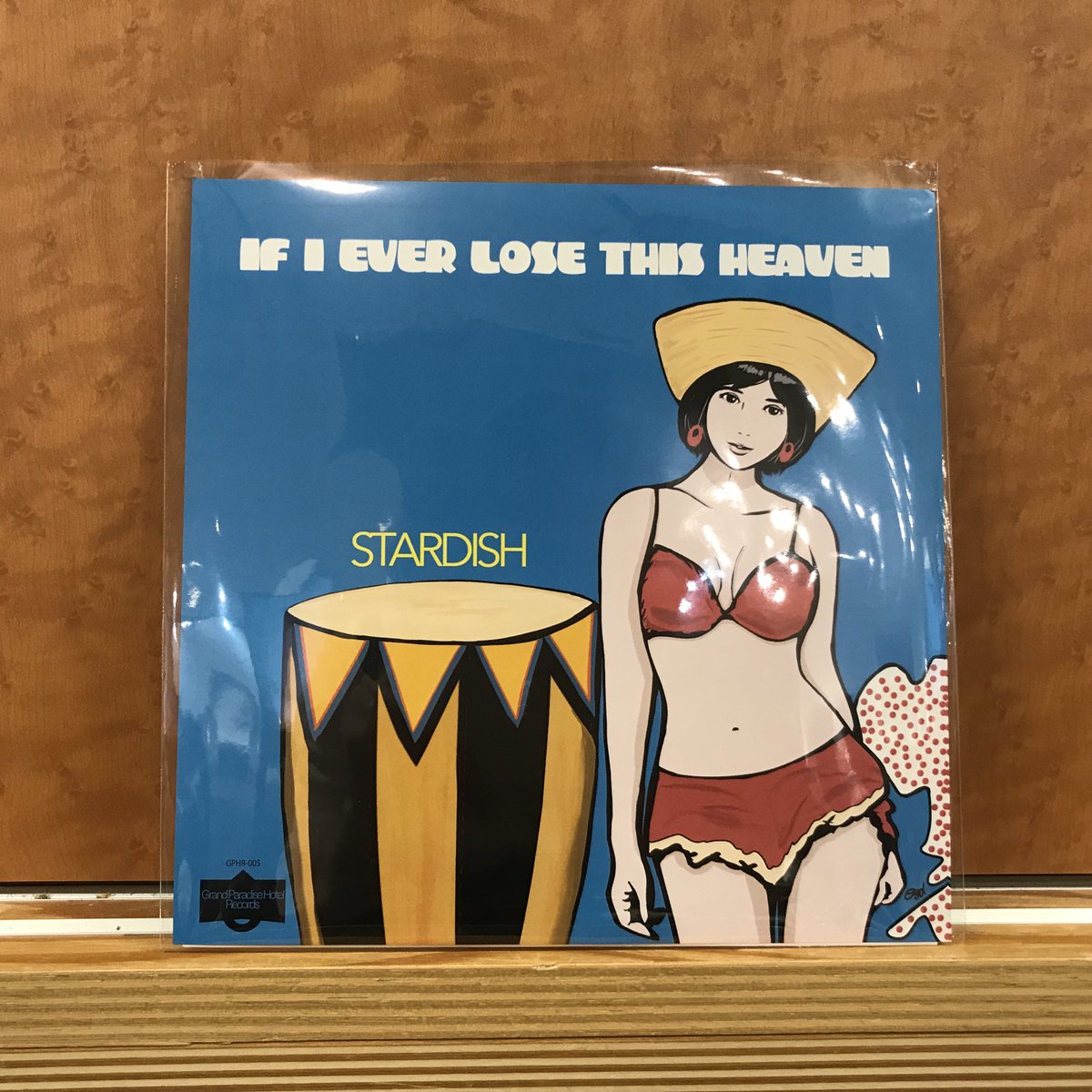 HMVrs_kichijoji's tweet photo. 【新譜入荷】
🔹STARDISH『IF I EVER LOSE THIS HEAVEN (7インチ)』

惜しくも先日この世を去った偉大なプロデューサー、Quincy Jones。
彼の名曲「If I Ever Lose This Heaven」を、STARDISHが熱いラテン・アレンジでカバー！

https://t.co/E1QfkIyjxx
代引き通販☎ 0422-29-1130 https://t.co/P64KlNWj0r
