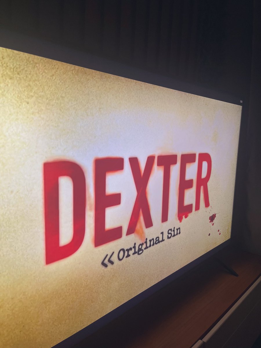laisarey's tweet photo. Café e Dexter! 💆🏻‍♀️🫶🏻 https://t.co/aAfWiAUczR