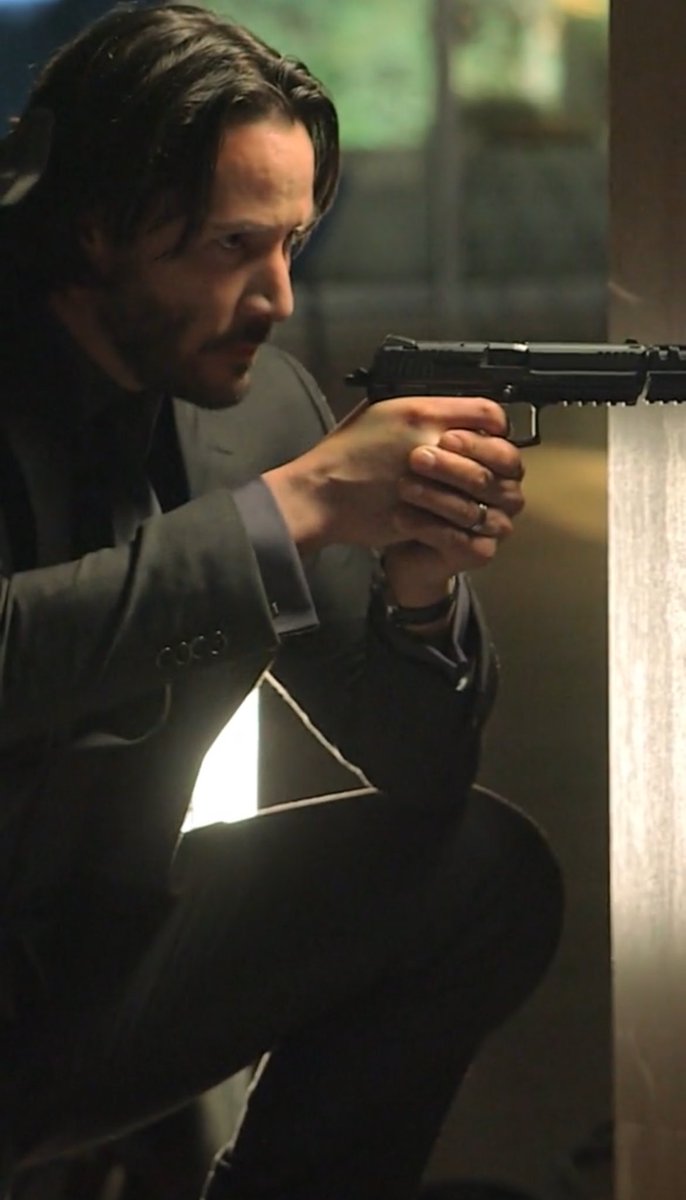 Keanu_tkfkdgo's tweet image. 저가 루스카 로마 바바야가 센빠이래요.