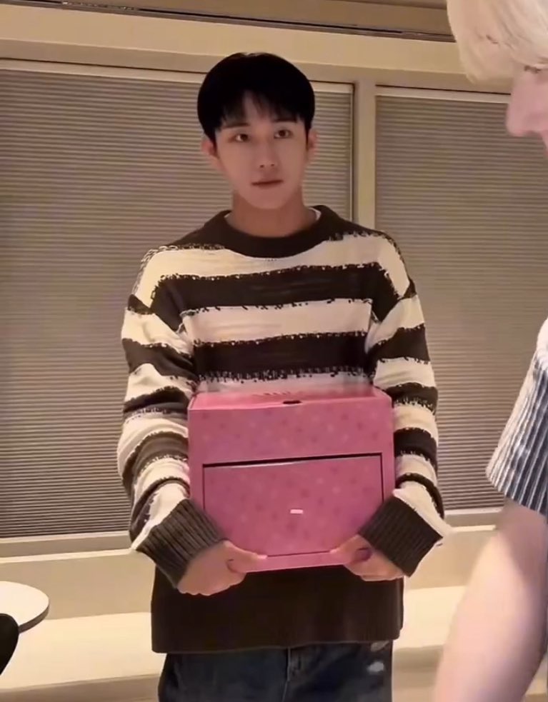 Puju_IT's tweet image. 진짜 개같으시다🥹