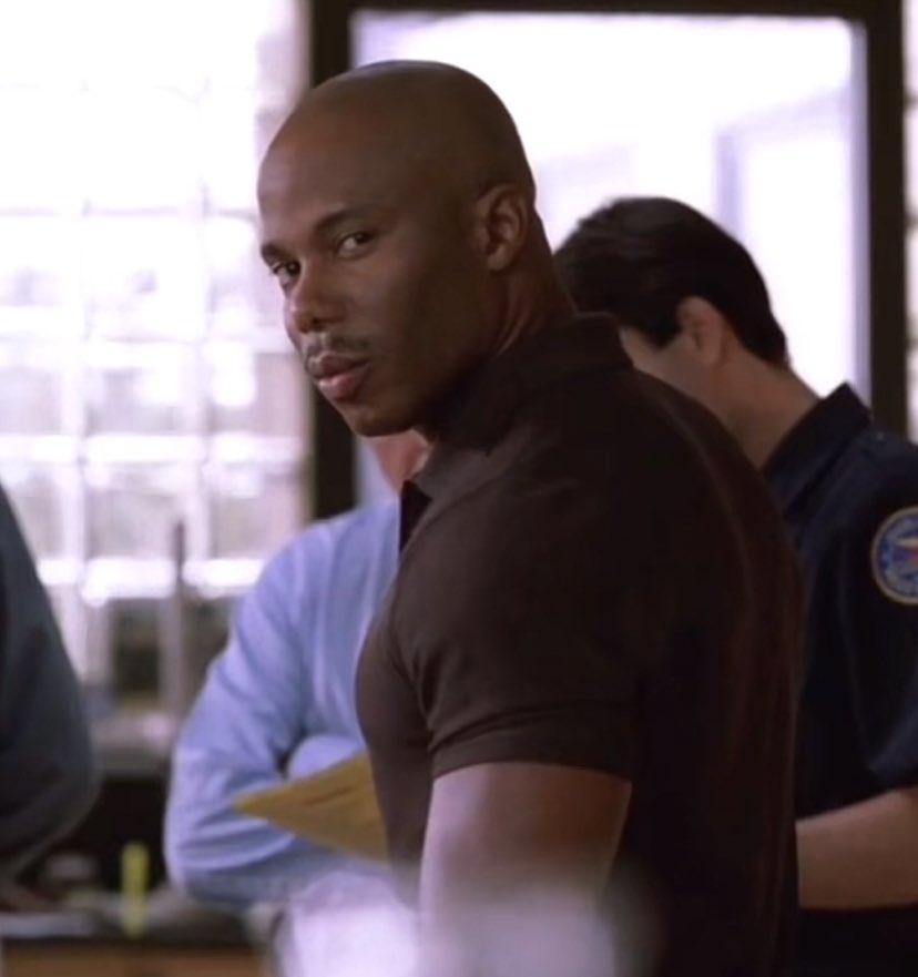 emptygrams's tweet image. tenho uma conhecida que tenho certeza que tem bipolaridade, sempre sei quando ela ta em pico de mania mas nao posso provar