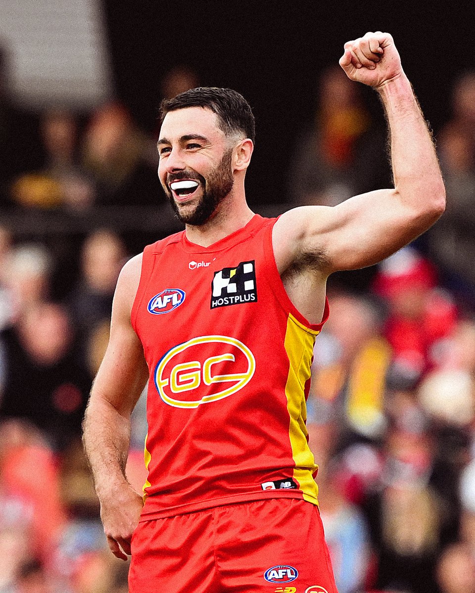 GoldCoastSUNS's tweet image. Celebrating Rory Atkins as he announces his retirement at the end of the season. Congratulations on 140 AFL games including 4 years here at the SUNS 👏