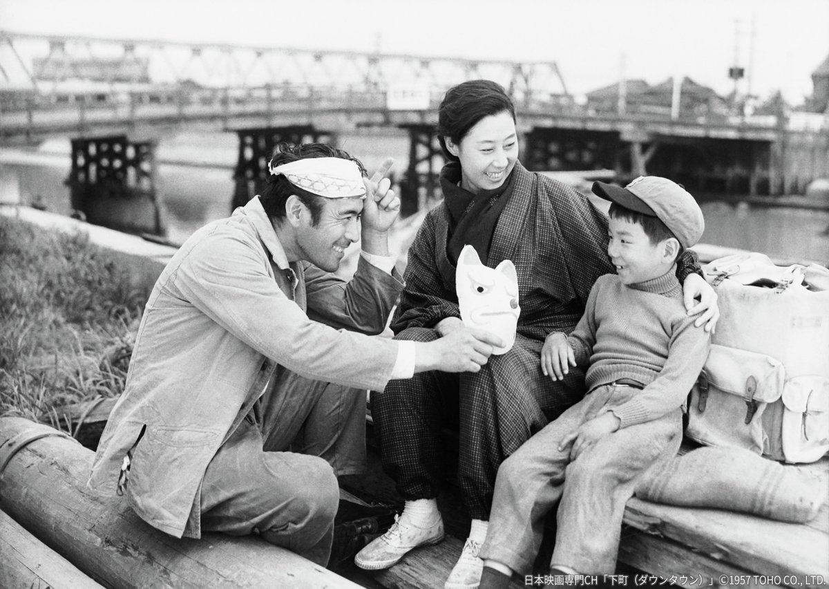 nihoneiga's tweet image. 来月の蔵出し名画座🎞️
「#下町(ダウンタウン)」未ソフト化📀
◆8/13(水)午後5時50分~ほか
9月で没後40年となる
名匠 #千葉泰樹 監督作品🎥
戦後の貧しい下町を舞台に
#山田五十鈴 #三船敏郎 共演で描いた珠玉の名作👥✨
本編前には評論家 #川本三郎 の解説をお届け🎙️
nihon-eiga.com/osusume/kurada…