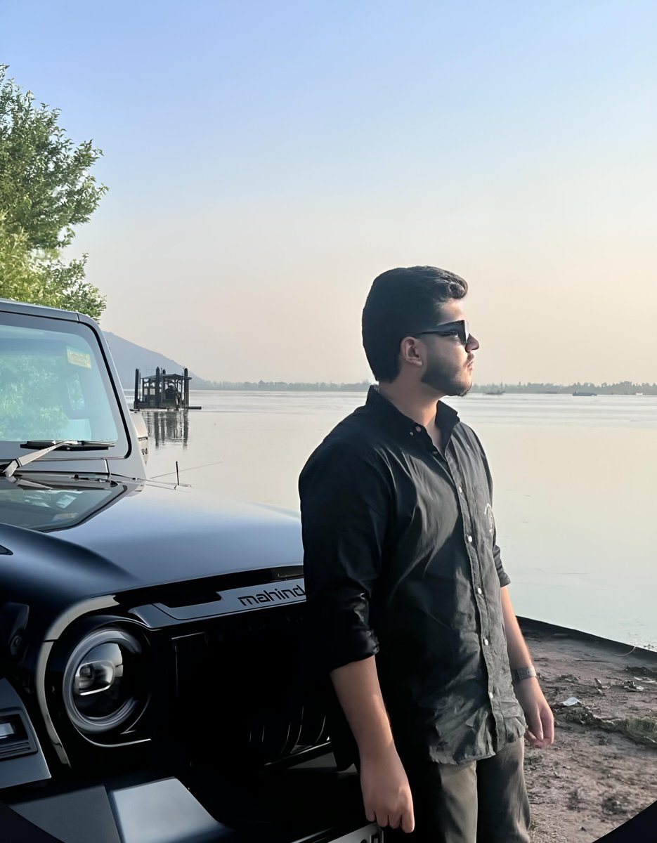 He's Manan Anand, the guy who attempted to kill an old man on a scooty in Jammu.

Judging by the amount of anger, arrogance, and entitlement he has at just 20, seems like a "bade najo se paala gaya Raja Babu beta" whose every whim must have been fulfilled.

Absconding as of now.