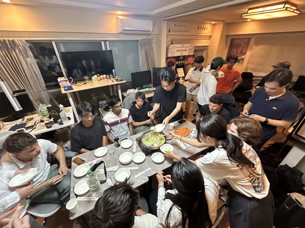 KechoHayashi's tweet image. 10 founders flew into tokyo 🇯🇵
for a chill week @localhostJPN house
hanged out with local VCs + founders + sushii
comment if you want to come next : )