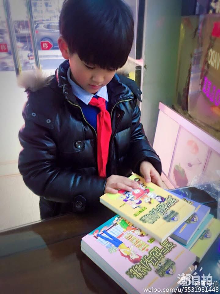 ANXINE5's tweet image. 아니면 책 좋아하는 안신이를 위해 독서동아리 어때