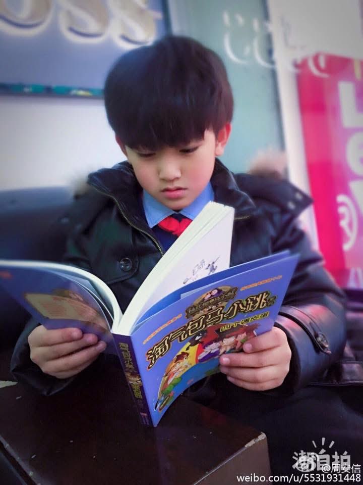 ANXINE5's tweet image. 아니면 책 좋아하는 안신이를 위해 독서동아리 어때