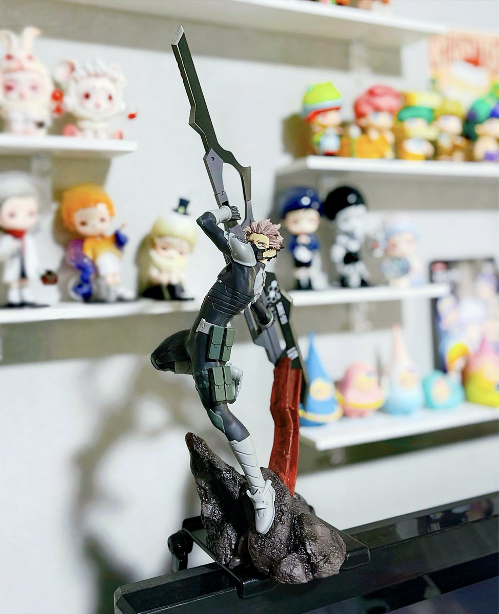 ojoj_kkto_t's tweet image. 鳴海隊長フィギュアまじでかっこいい〜〜〜〜眼福😭🫶💕けど飾ってる子達が全員ファンシーすぎて浮いている、、、🤣飾る場所悩むな〜〜😚