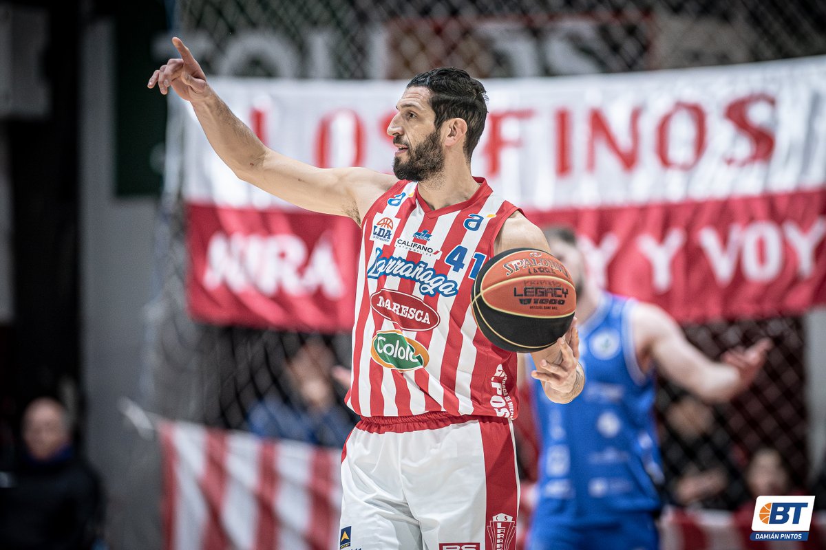 BasquetTotal's tweet image. #LDAxBT I SE ZUVIÓ A LA CIMA

Con una gran actuación de Agustín Zuvich y un muy buen trabajo colectivo, Larrañaga se impuso a Atenas para treparse a la cima en soledad.

📝@Brianrz2000
📸 @DamiPintos22 

👉wp.me/p6K7W2-Z61