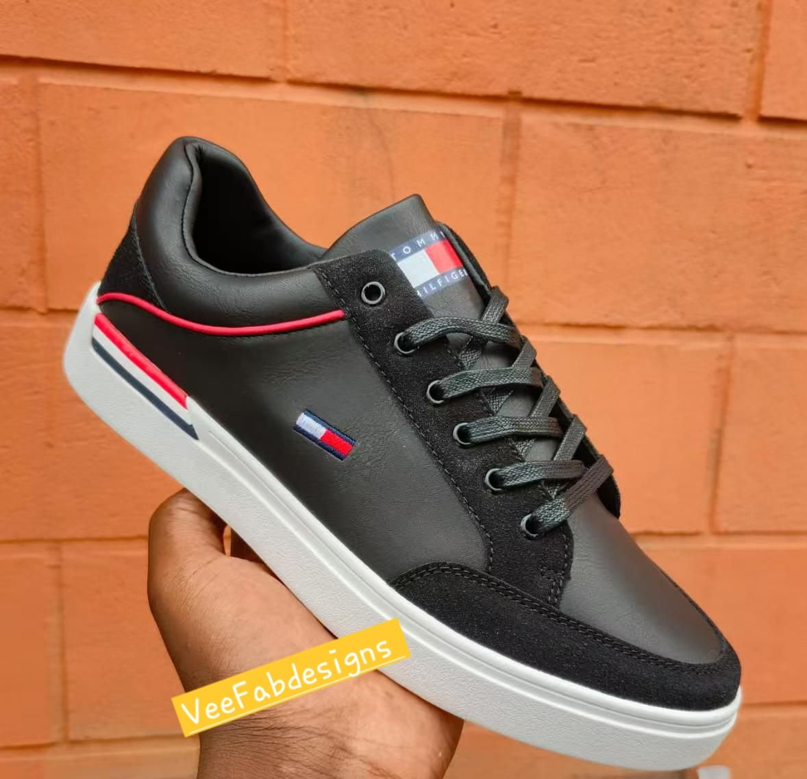 veemwega2's tweet image. Elevating the sneaker convo to cloud nine ☁️🗨️
Size 40-45 @3500
☎️0724894850
Pay after delivery ✅️